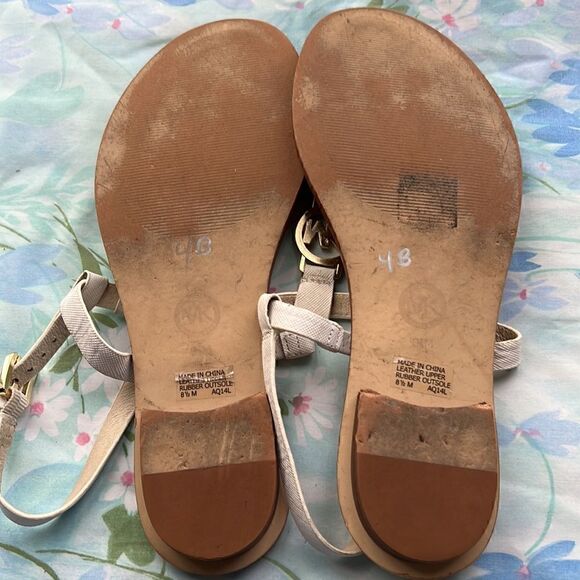 Michael Kors White Leather Logo Sandals Thongs - Picture 10 of 12